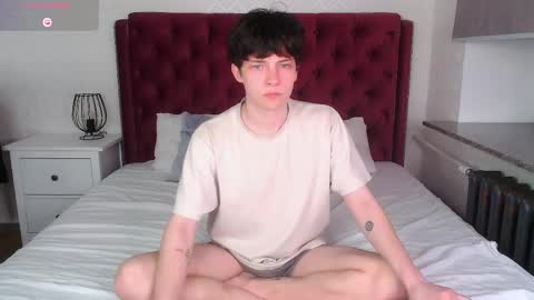 Milan online show from 04/15/26, 09:26