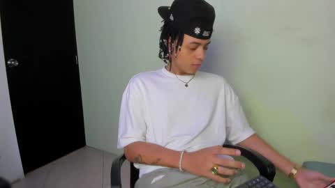 HOFFMAN online show from 03/01/25, 01:18