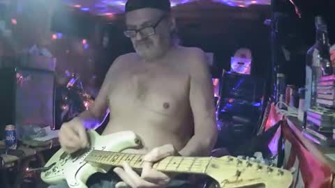 notflamingfart online show from 02/17/26, 07:31