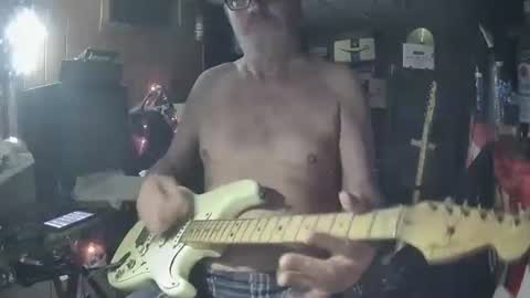 notflamingfart online show from 04/21/26, 08:42