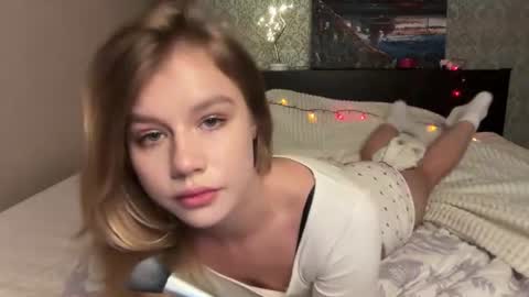 nothing_freya online show from 08/06/26, 09:39