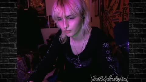 FREAKY DRACULA online show from 02/01/25, 02:47