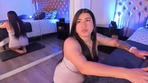 Snapshot of nouur_ chatting on 03/27/26, 08:26 Nour online show from 03/27/26, 08:26