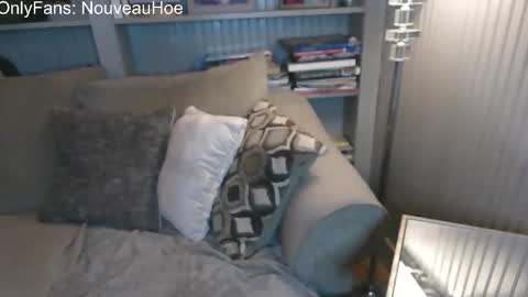 Nouveauho3 online show from 11/22/25, 05:06