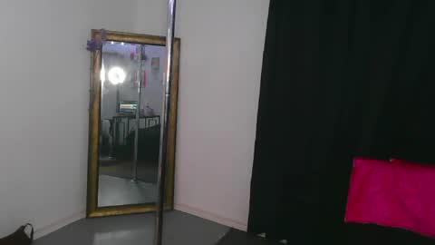 Nouveauho3 online show from 05/25/26, 10:05