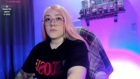  s online show from 07/07/26, 01:52