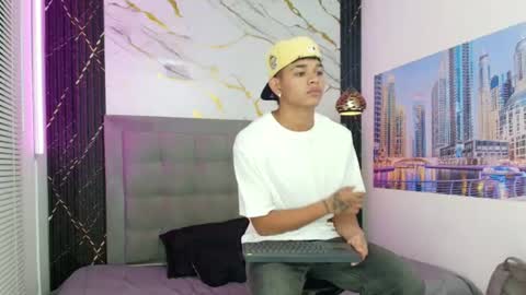 Snapshot of nova_mitchell chatting on 07/05/26, 12:23 NOVA online show from 07/05/26, 12:23