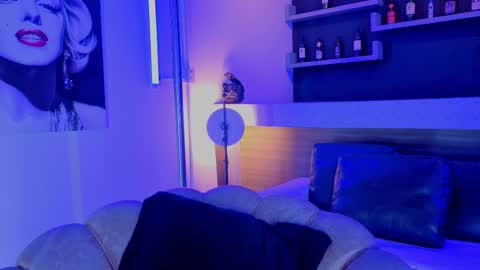 Nova Salvatore online show from 03/17/26, 02:27