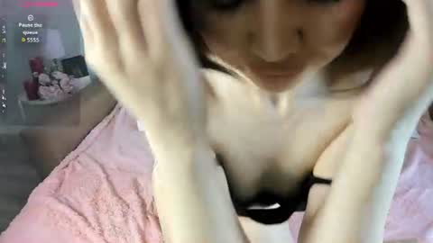 Snapshot of novaaskyy chatting on 07/16/26, 06:19 Nova online show from 07/16/26, 06:19