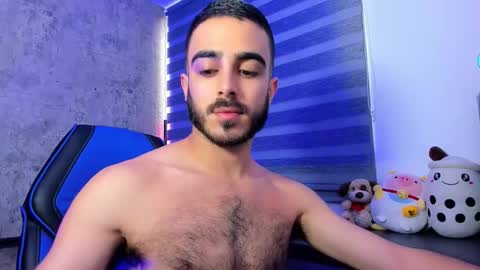 Snapshot of novacry chatting on 10/06/25, 11:51 Nova online show from 10/06/25, 11:51