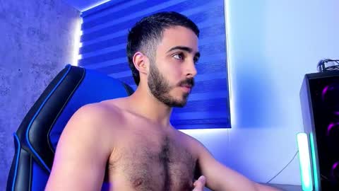 Snapshot of novacry chatting on 10/23/25, 12:04 Nova online show from 10/23/25, 12:04