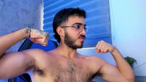 Snapshot of novacry chatting on 11/27/25, 12:07 Nova online show from 11/27/25, 12:07