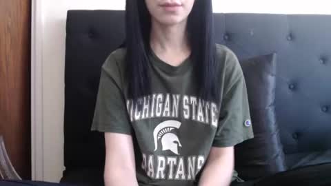 Olivia online show from 12/04/25, 07:55