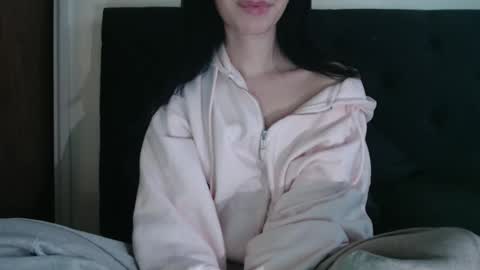 Olivia online show from 03/22/26, 01:03