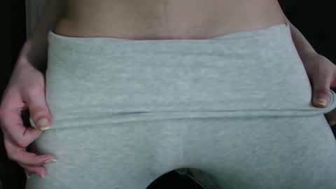 Olivia online show from 04/22/26, 04:08