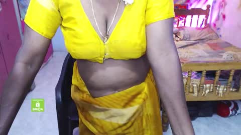 Snapshot of novapol chatting on 11/13/25, 06:18 Novapol online show from 11/13/25, 06:18