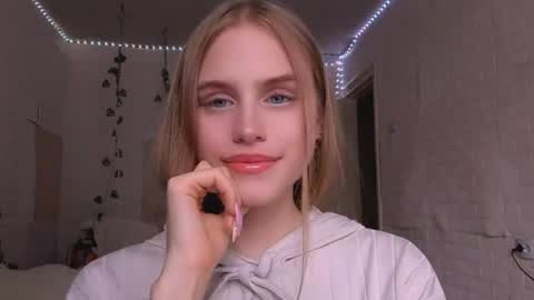 Snapshot of novastoyer chatting on 04/11/26, 12:09 Mia Blake online show from 04/11/26, 12:09