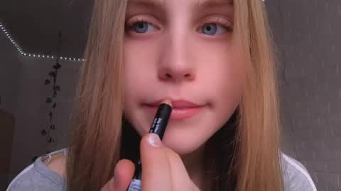 Snapshot of novastoyer chatting on 04/15/26, 12:12 Mia Blake online show from 04/15/26, 12:12