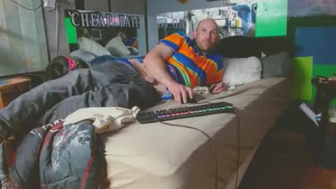 Snapshot of nuckl3deep chatting on 11/22/25, 06:45 nuckl3deep online show from 11/22/25, 06:45