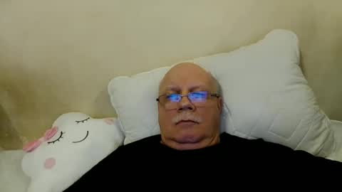 Snapshot of nukiss chatting on 12/21/24, 06:02 nukiss online show from 12/21/24, 06:02