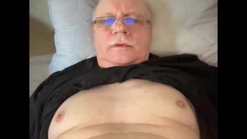 Snapshot of nukiss chatting on 01/08/25, 10:15 nukiss online show from 01/08/25, 10:15