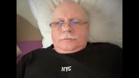 Snapshot of nukiss chatting on 01/15/25, 10:38 nukiss online show from 01/15/25, 10:38