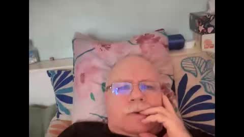 Snapshot of nukiss chatting on 03/09/25, 01:04 nukiss online show from 03/09/25, 01:04