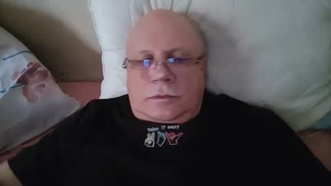 Snapshot of nukiss chatting on 11/10/25, 10:03 nukiss online show from 11/10/25, 10:03