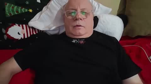 Snapshot of nukiss chatting on 11/12/25, 10:15 nukiss online show from 11/12/25, 10:15