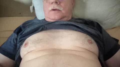 Snapshot of nukiss chatting on 11/21/25, 09:41 nukiss online show from 11/21/25, 09:41