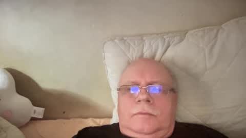 Snapshot of nukiss chatting on 11/26/25, 10:38 nukiss online show from 11/26/25, 10:38