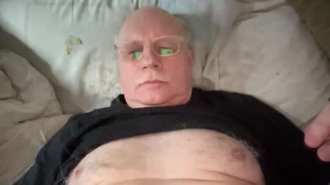 Snapshot of nukiss chatting on 01/14/26, 12:44 nukiss online show from 01/14/26, 12:44