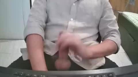 nuotatore90 online show from 09/13/25, 09:47