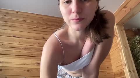 Snapshot of nursedoll chatting on 09/25/25, 02:26 Ema online show from 09/25/25, 02:26