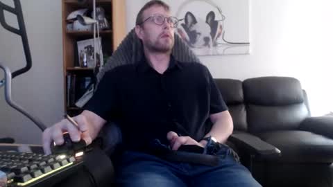 Snapshot of nursefan chatting on 11/12/25, 12:49 nursefan online show from 11/12/25, 12:49