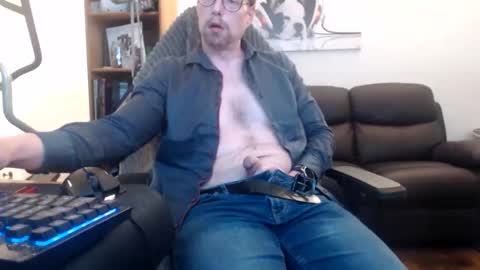 Snapshot of nursefan chatting on 11/13/25, 05:45 nursefan online show from 11/13/25, 05:45