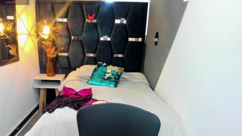 Snapshot of nury_fox chatting on 04/12/26, 12:32 NURY FOX online show from 04/12/26, 12:32