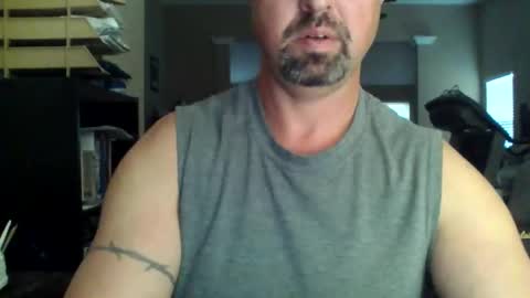 nvrenuff1979 online show from 11/03/25, 12:39