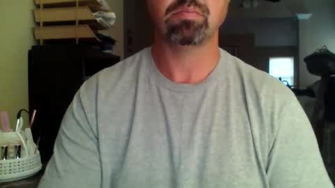 nvrenuff1979 online show from 11/12/25, 12:38