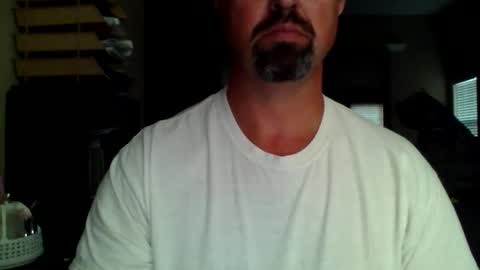 nvrenuff1979 online show from 11/25/25, 12:16