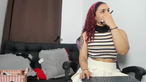 Snapshot of nyalgasai1 chatting on 12/25/24, 02:46 Nia online show from 12/25/24, 02:46