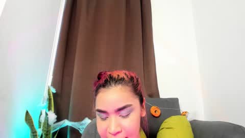 Snapshot of nyalgasai1 chatting on 10/02/25, 11:01 Nia online show from 10/02/25, 11:01