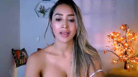 Nycole online show from 12/14/24, 11:12