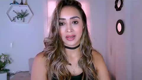 Nycole online show from 02/13/25, 08:34