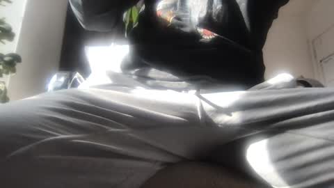 Snapshot of nycstraightmeat chatting on 01/23/25, 04:04 Eric online show from 01/23/25, 04:04