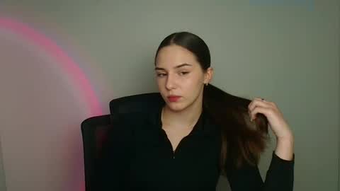 Snapshot of nykara chatting on 04/01/26, 05:08 Nykara online show from 04/01/26, 05:08