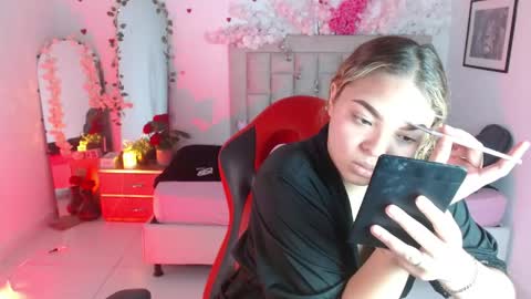 nyla  online show from 04/21/26, 07:06