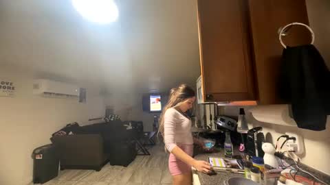 Snapshot of nymphomaticbaby chatting on 11/21/25, 03:27 nymphomaticbaby online show from 11/21/25, 03:27