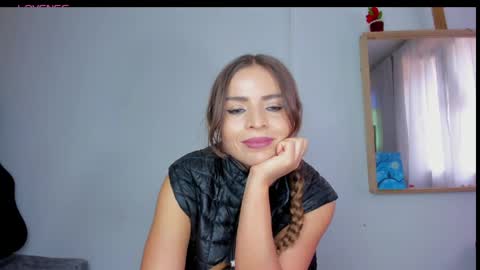 Laura nyu online show from 04/10/26, 06:12