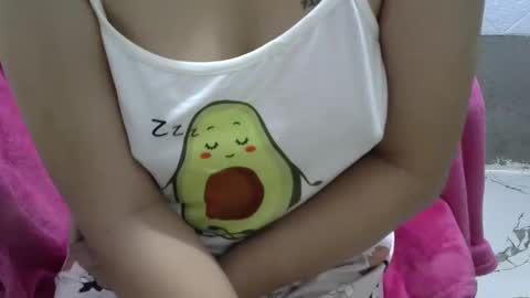 Snapshot of nyx30 chatting on 01/06/25, 01:09 NYX online show from 01/06/25, 01:09